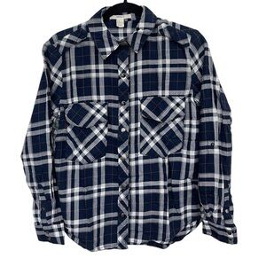Forever 21 Plaid Flannel Button-Down Shirt